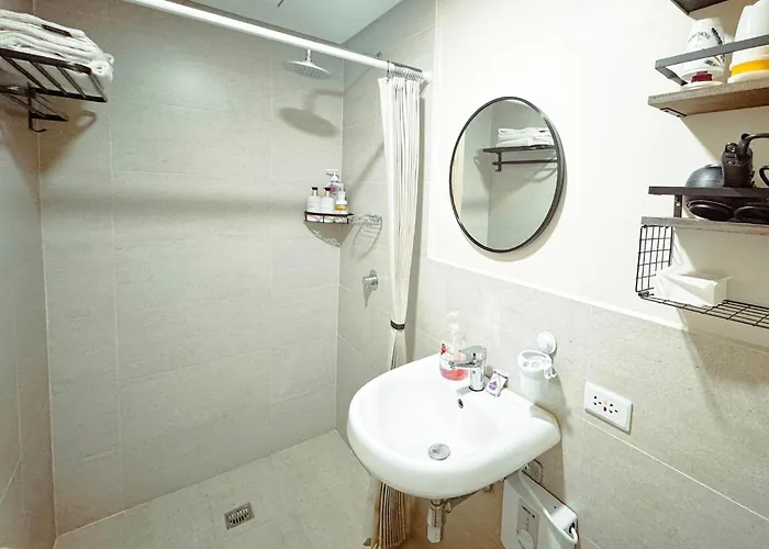 Aparthotel Balay At Lahug - With Fiber Internet, Near It Park, With Pool, Gym, Sauna 3*